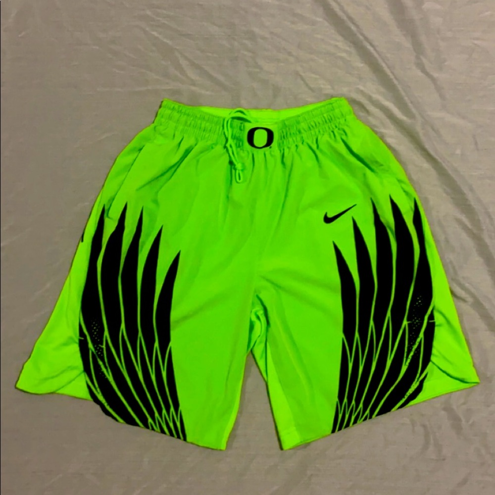 Oregon Men’s Basketball Shorts (Neon Green)
